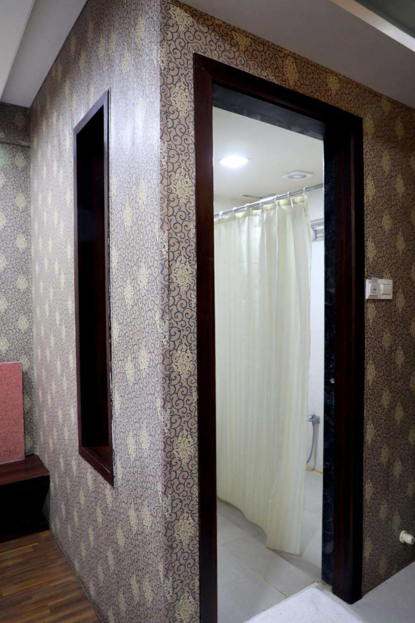Hotel Pearls Aurangābād Extérieur photo